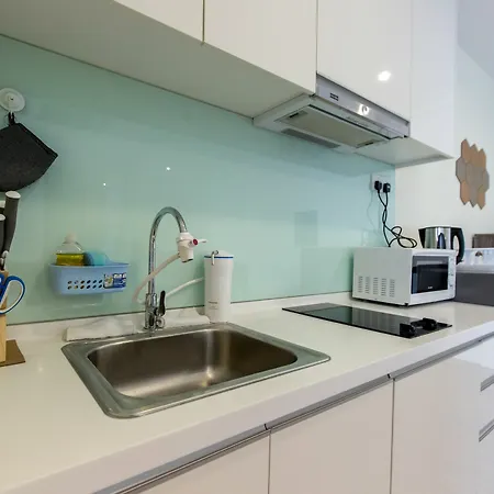 Aloha Homestay At Zeta Park